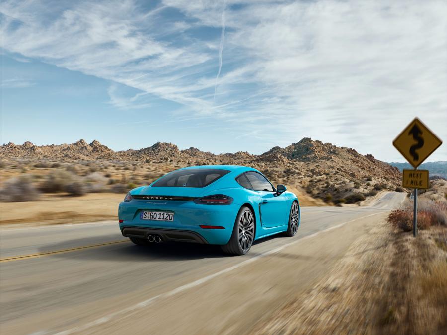  Porsche 718 Cayman S 2016 года  (фото 15 из 36)
